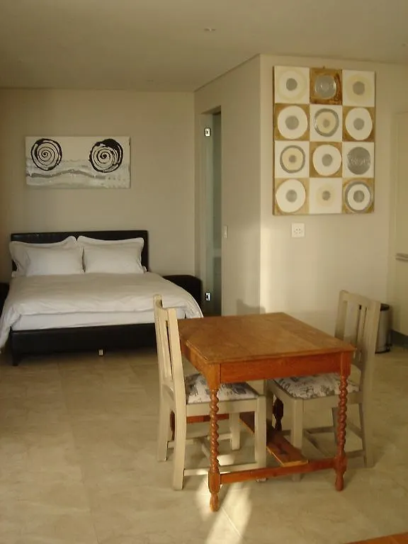 Camps Bay Studio Guesthouse - Studio Città del Capo